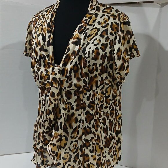 Agora Women's Cheetah Top Short Sleeve side zip Blouse Size XL - Picture 8 of 12